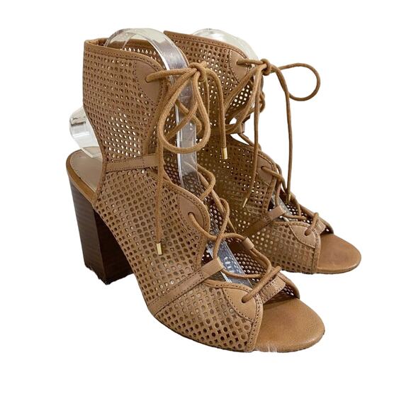 Aldo Tan Perforated Leather Lace Up Heels Women's Size 8 EUC Block Heel Open Toe - Picture 1 of 9